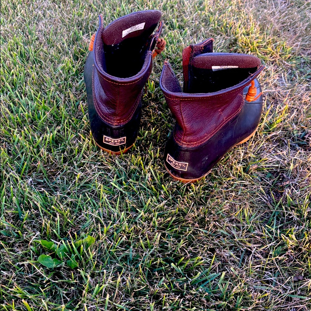 Sperry  Women’s  Black and Brown Rain Boots - Picture 2 of 6
